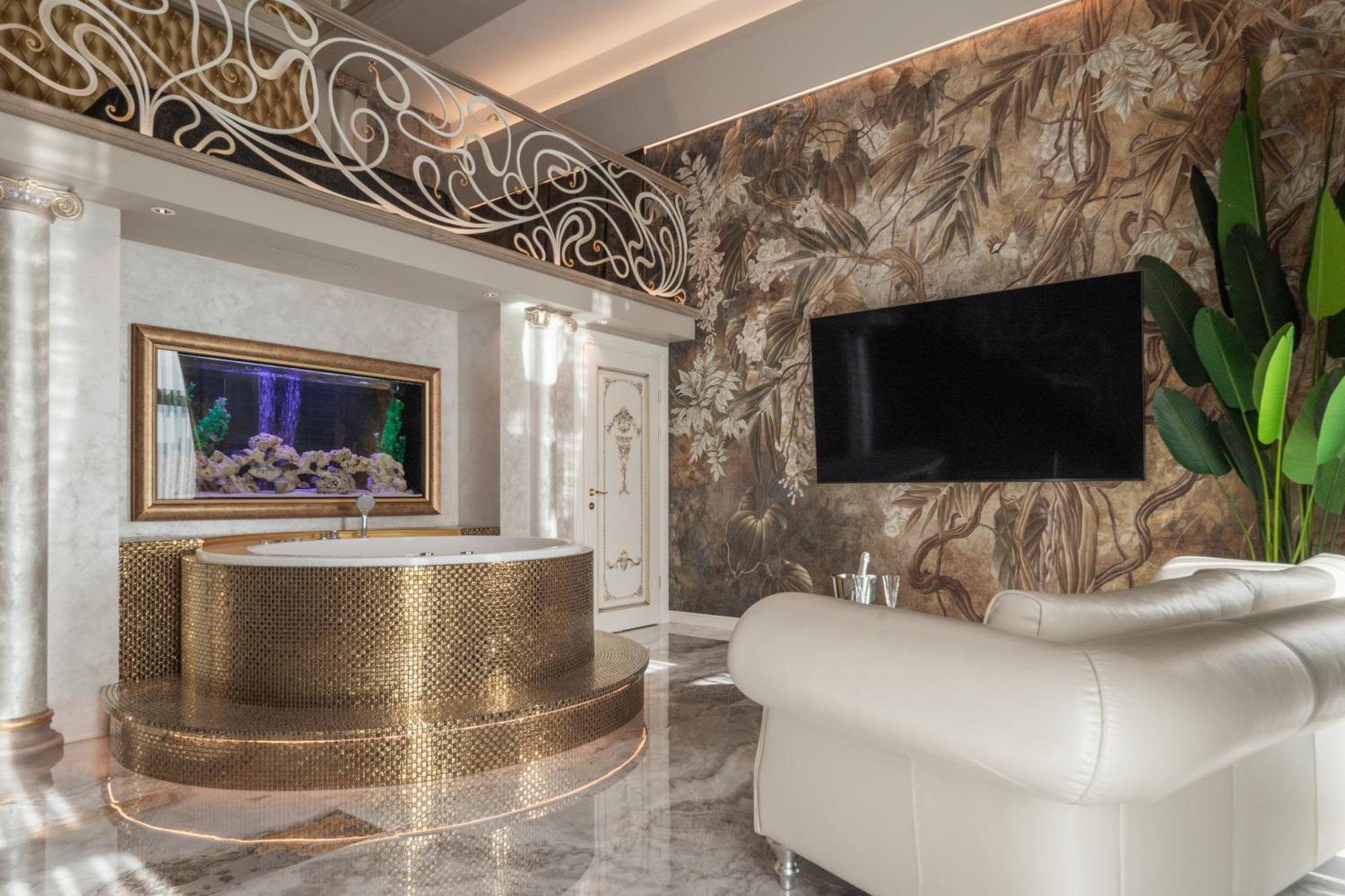 Jacuzzi Exotica Apartment Klaipėda Eksteriør bilde