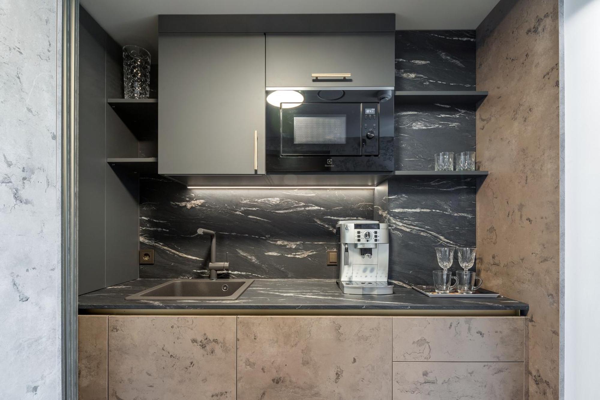 Jacuzzi Exotica Apartment Klaipėda Eksteriør bilde