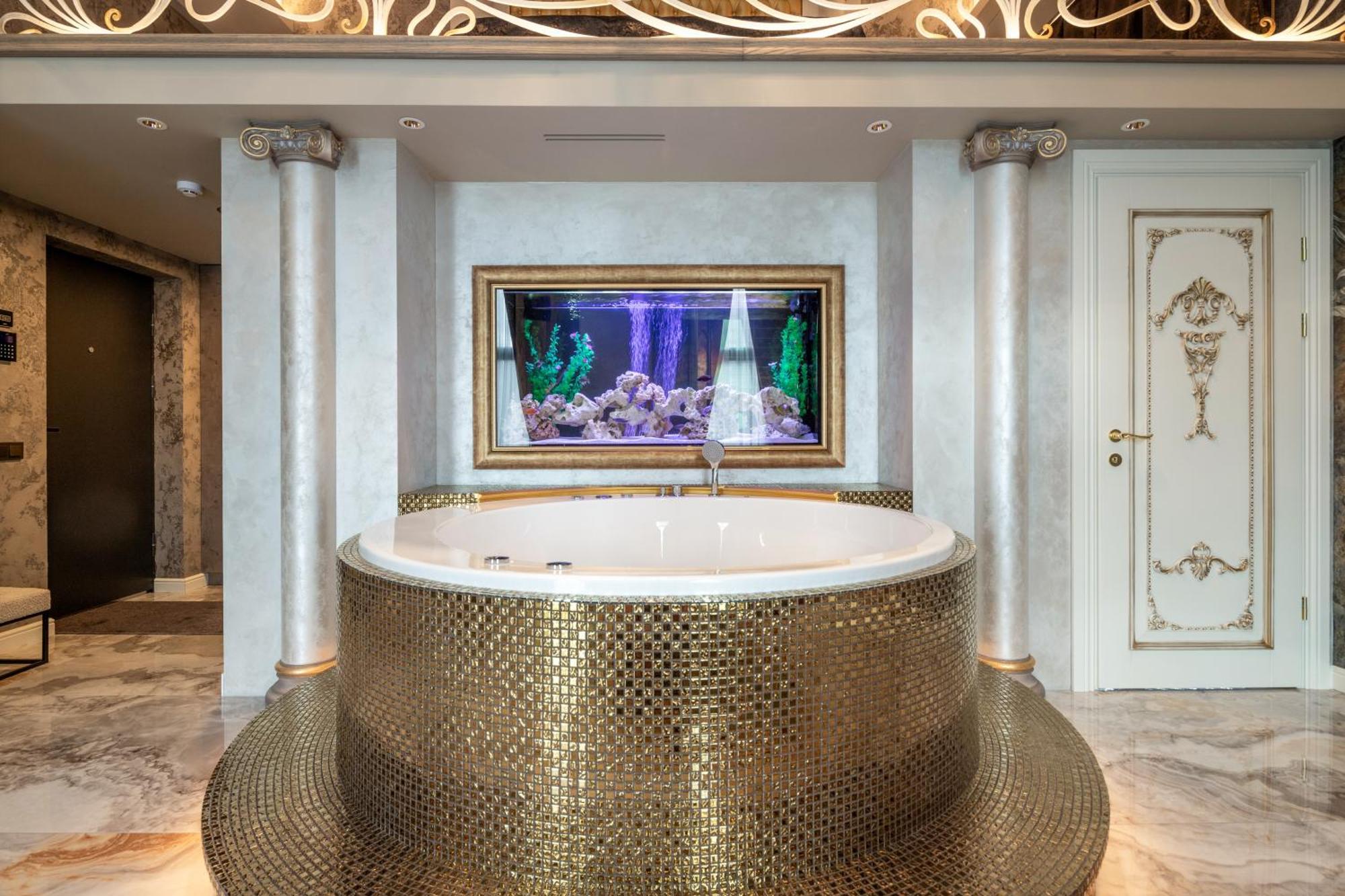 Jacuzzi Exotica Apartment Klaipėda Eksteriør bilde
